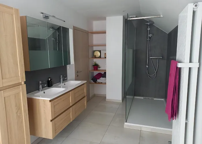 1 Lit Double - Couette-café *